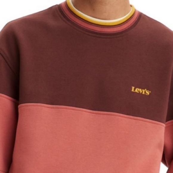 LEVI'S Classic Crew Relaxed Fit Super Soft Fleece Logo Sweatshirt - Picture 3 of 4